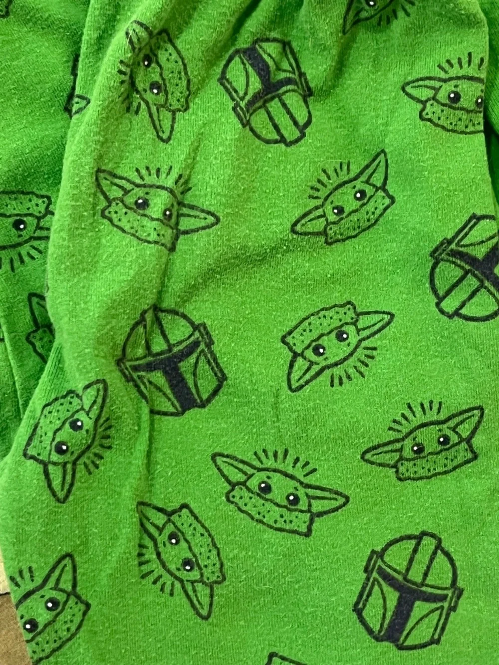 Star Wars Grogu and Mandalorian 5 piece Pajama Set Size 10